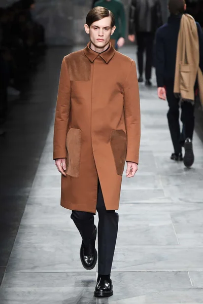 Look 21